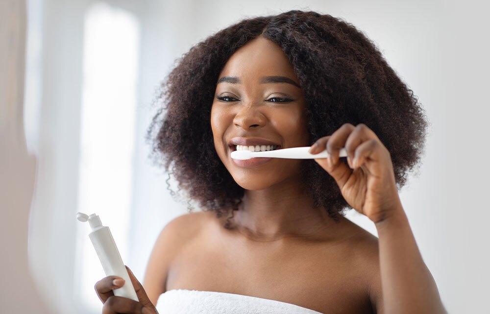 how to brush your teeth properly